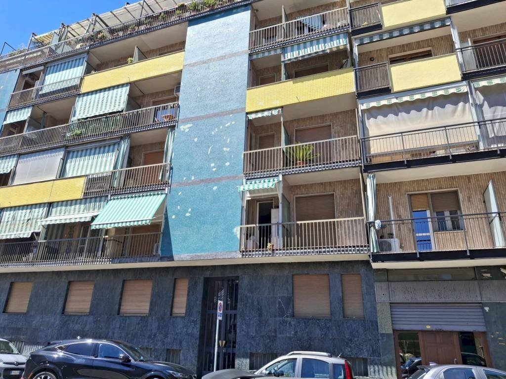 Facciata - Bilocale via Postumia, 40, Torino (zona Pozzo Strada) - foto 1
