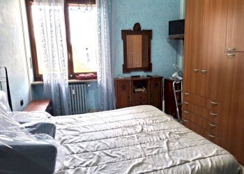 Camera da letto - Bilocale via Postumia, 40, Torino (zona Pozzo Strada) - foto 11