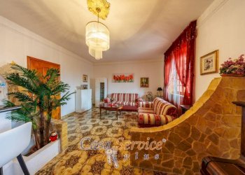 Salone - Appartamento via Puglia, Ugento - foto 8
