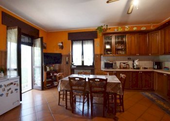 Cucina - Quadrilocale via Statale Mondovì, 72, Beinette - foto 9