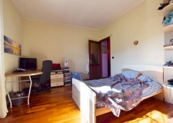 Camera da letto - Quadrilocale via Statale Mondovì, 72, Beinette - foto 18