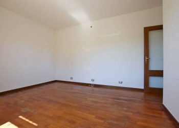 Camera da letto - Quadrilocale corso Italia, 2, Mondovì - foto 15