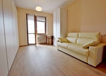 Camera da letto - Four-room apartment piazza Monteregale, 2, Mondovì - photo 12