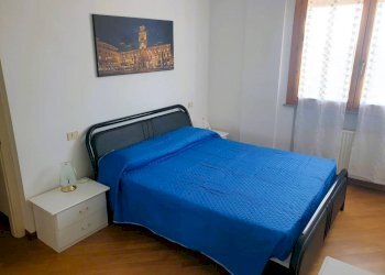Camera da letto - Two-room apartment piazza Giuseppina Strepponi, 15, Parma - photo 11