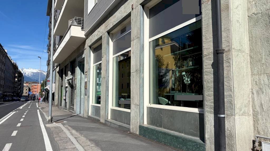 Zona - Negozio via Antonio Gramsci, 32, Aosta - foto 2