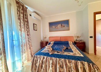 Camera da letto - Quadrilocale via Bardonecchia, 12/7, Carmagnola - foto 5