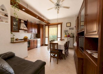 Salone - Quadrilocale via Fratelli Boasso, 15, Carmagnola - foto 5