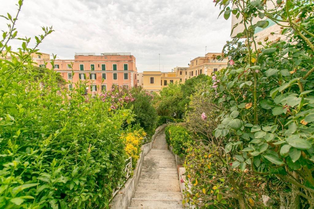 Giardino - Villa via Luigi Mazza, 34, Anzio - foto 3