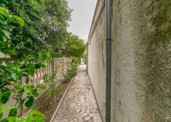 Cortile interno - Villa via Luigi Mazza, 34, Anzio - foto 16