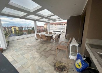 Terrazzo - Three-room apartment via Cesare Pascarella, 5, Milano (neighborhood Quarto Oggiaro) - photo 1