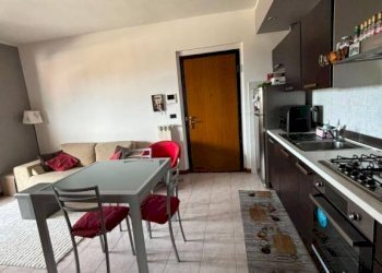 Cucina - Bilocale via Empedocle, 1, Milano (zona Villa San Giovanni) - foto 2