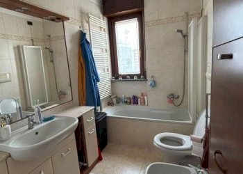 Bagno - Bilocale via Empedocle, 1, Milano (zona Villa San Giovanni) - foto 9