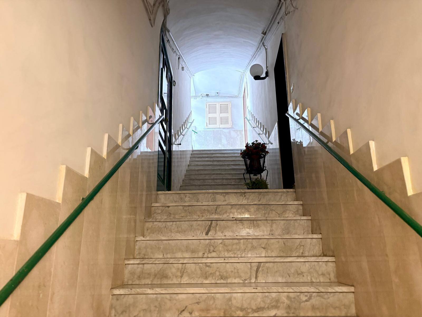Foto 2 - One-room apartment Via Donnaregina
 
10, Napoli - photo 2