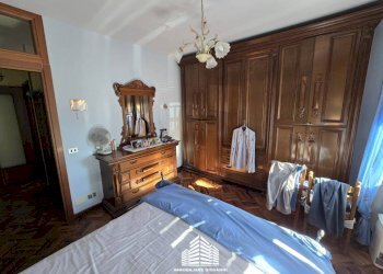 Camera da letto - Appartamento via Scipione Maffei, Bra - foto 3