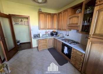 Cucina - Appartamento via Scipione Maffei, Bra - foto 8