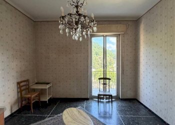 Salone - Trilocale via San Felice, Genova (zona Molassana) - foto 2
