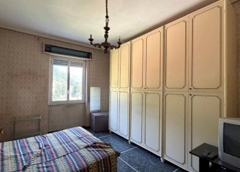 Camera da letto - Trilocale via San Felice, Genova (zona Molassana) - foto 13