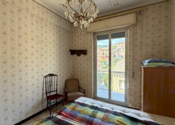 Camera da letto - Trilocale via San Felice, Genova (zona Molassana) - foto 15
