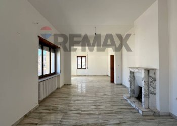 Hall / corridoio - Villa Viale della Repubblica
34/36, Altomonte - foto 3