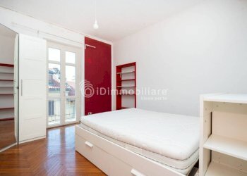 Camera da letto - Bilocale via Antonio Fontanesi, 24, Torino (zona Vanchiglietta) - foto 8