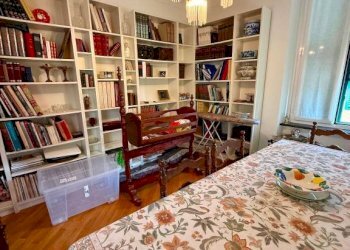 Camera da letto - Trilocale salita della Fava Greca, 6, Genova (zona Centro Storico) - foto 7