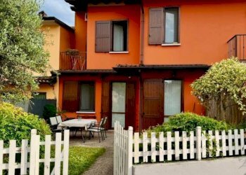 Facciata - Casa indipendente via Carlo Alberto, Ghedi - foto 1