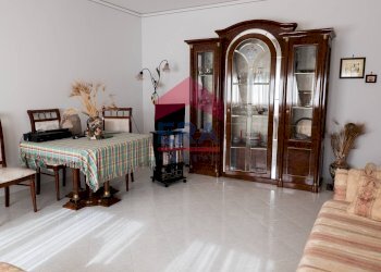 Sala - Four-room apartment Via Benedetto Valenza
 
27/A, Trapani - photo 2