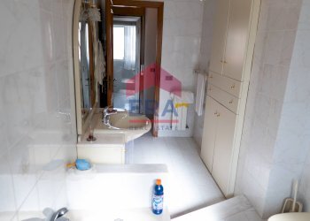 Bagno - Four-room apartment Via Benedetto Valenza
 
27/A, Trapani - photo 8