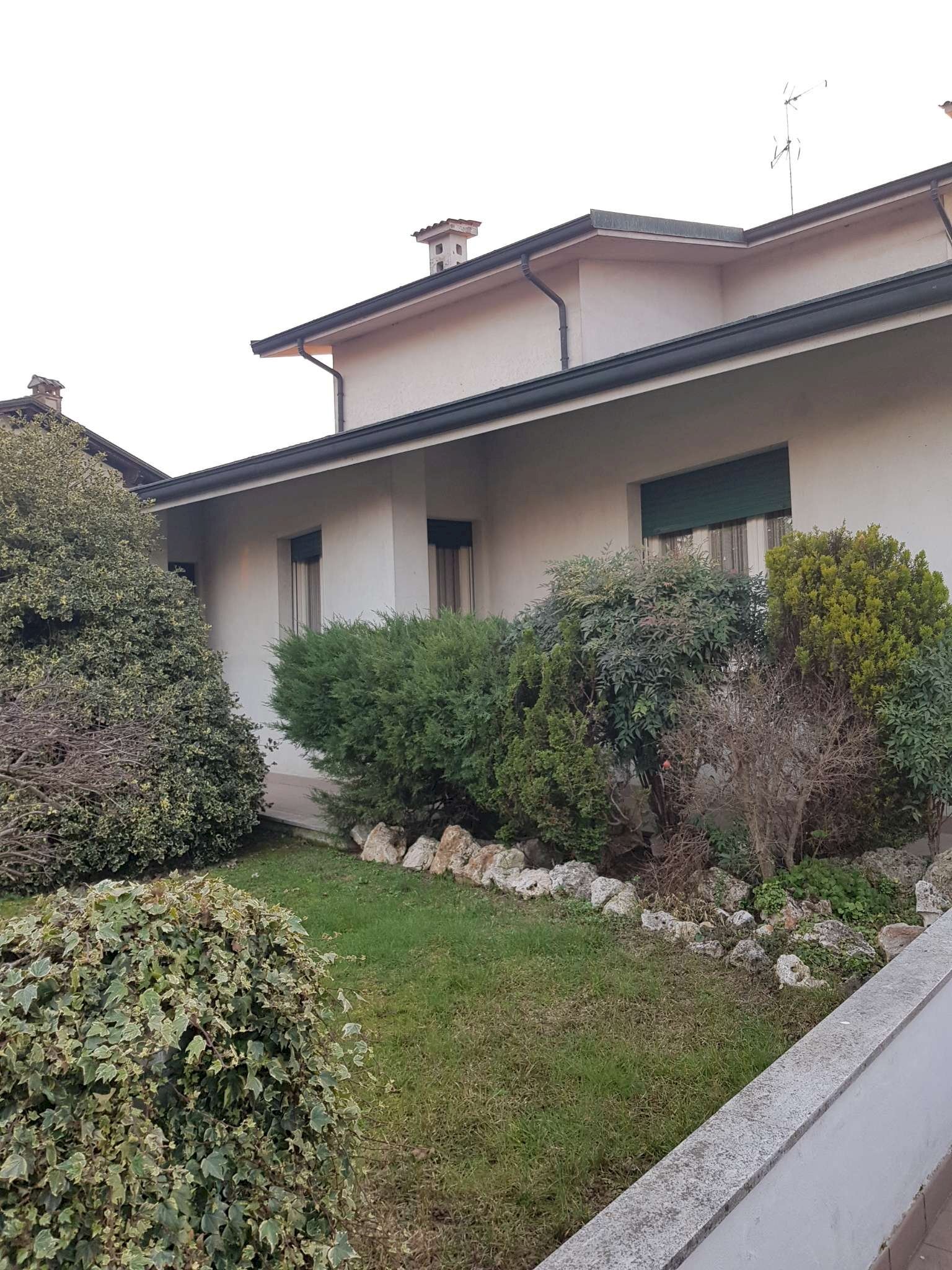 esterno - Villa via Novella, Bagnolo Cremasco - foto 1