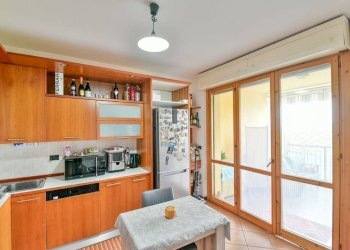 Cucina - Trilocale via Camisasca, 41, Costa Masnaga - foto 7