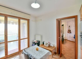 Salone - Trilocale via Camisasca, 41, Costa Masnaga - foto 8