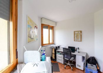 Camera da letto - Trilocale via Camisasca, 41, Costa Masnaga - foto 23