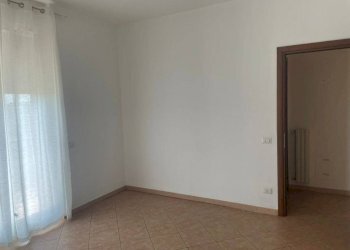 Camera da letto - Two-room apartment Alessandria - photo 8