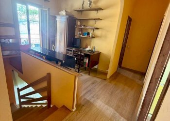 9d44a039-817c-4203-bc7d-10203799c7a2 - Four-room apartment via Rollino, 23 C, Genova (neighborhood Sestri Ponente) - photo 12