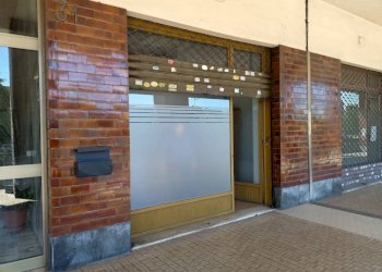 Interno palazzo - Negozio corso Trieste, 31, Moncalieri - foto 4