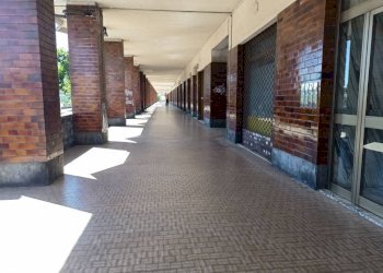 Interno palazzo - Negozio corso Trieste, 31, Moncalieri - foto 5