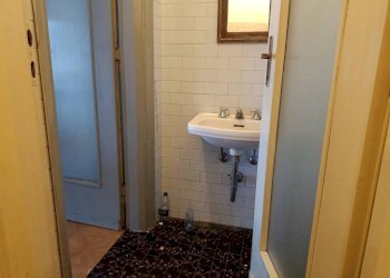 Bagno - Negozio corso Trieste, 31, Moncalieri - foto 22