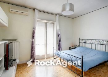 Camera da letto - Bilocale via Calpurnio Fiamma, 130, Roma - foto 7