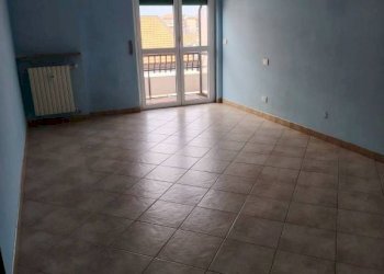 Camera da letto - Bilocale via Eredi Farina, 14, Pavia - foto 10