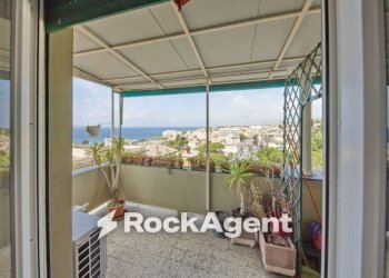 Veranda - Attico corso Europa, Genova (zona Quarto) - foto 2