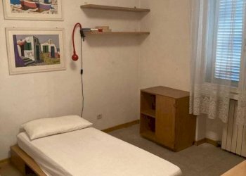 Camera da letto - Trilocale via Pisa, 70, Massa - foto 7