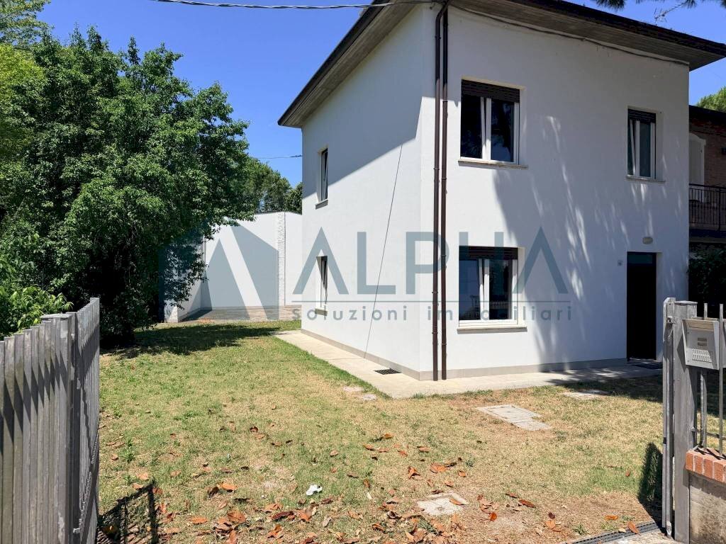 Facciata - Casa indipendente via Sacco e Vanzetti, Castrocaro Terme e Terra del Sole - foto 1