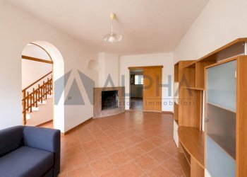 Salone - Three-room apartment via Torre del Marino, Brisighella - photo 1