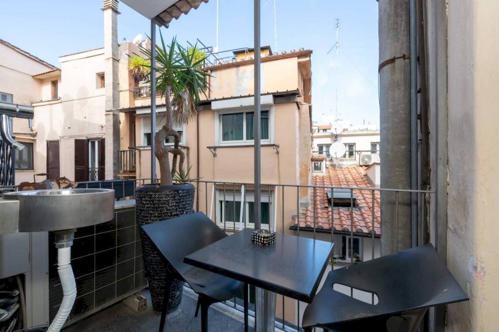 Terrazzo - Three-room apartment via Angelo Brunetti, Roma (neighborhood Centro Storico) - photo 1