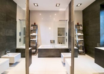Bagno - Three-room apartment via Angelo Brunetti, Roma (neighborhood Centro Storico) - photo 27