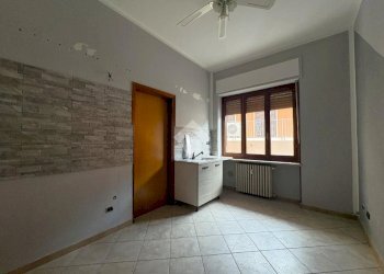 Four-room apartment Via Cavour, Strambino - photo 3