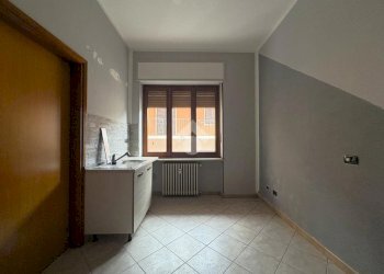 Four-room apartment Via Cavour, Strambino - photo 4