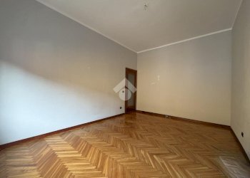 Four-room apartment Via Cavour, Strambino - photo 12
