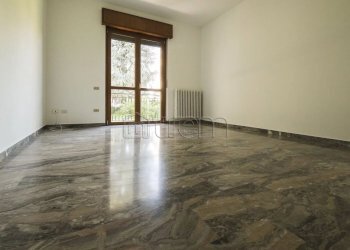 Three-room apartment Via Pace, n, Limbiate - photo 17