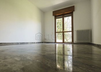 Three-room apartment Via Pace, n, Limbiate - photo 18